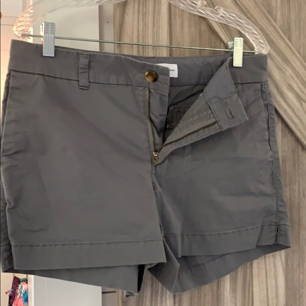 Women’s old navy everyday short size 8